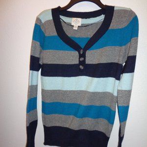 St. John's Bay Sweater Size Medium